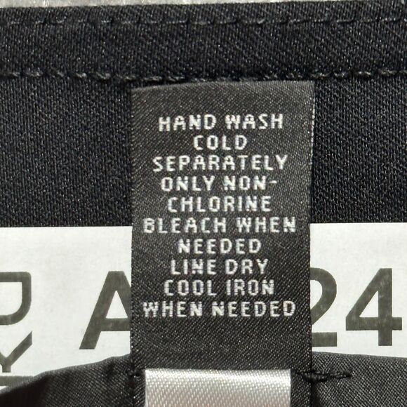 INC International Concepts Cropped‎ Pants Women Size 10 Black Laser Cut Hem - Picture 9 of 13